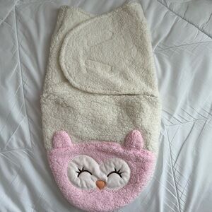 NWOT Chickpea Sherpa Infant Swaddle size 3-6 months